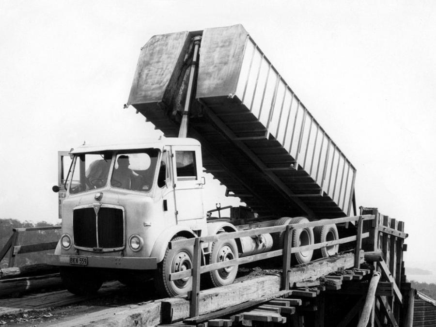 AEC Mammoth Major 6 Mk III Dump Truck (G8) '1955